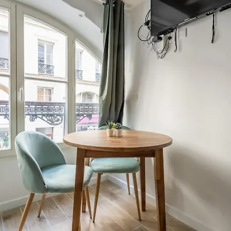 2 Sebastopol Republique